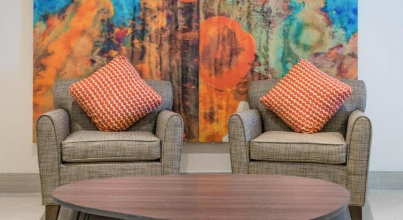 Holiday Inn Express & Suites Nassau By Ihg Екстериор снимка